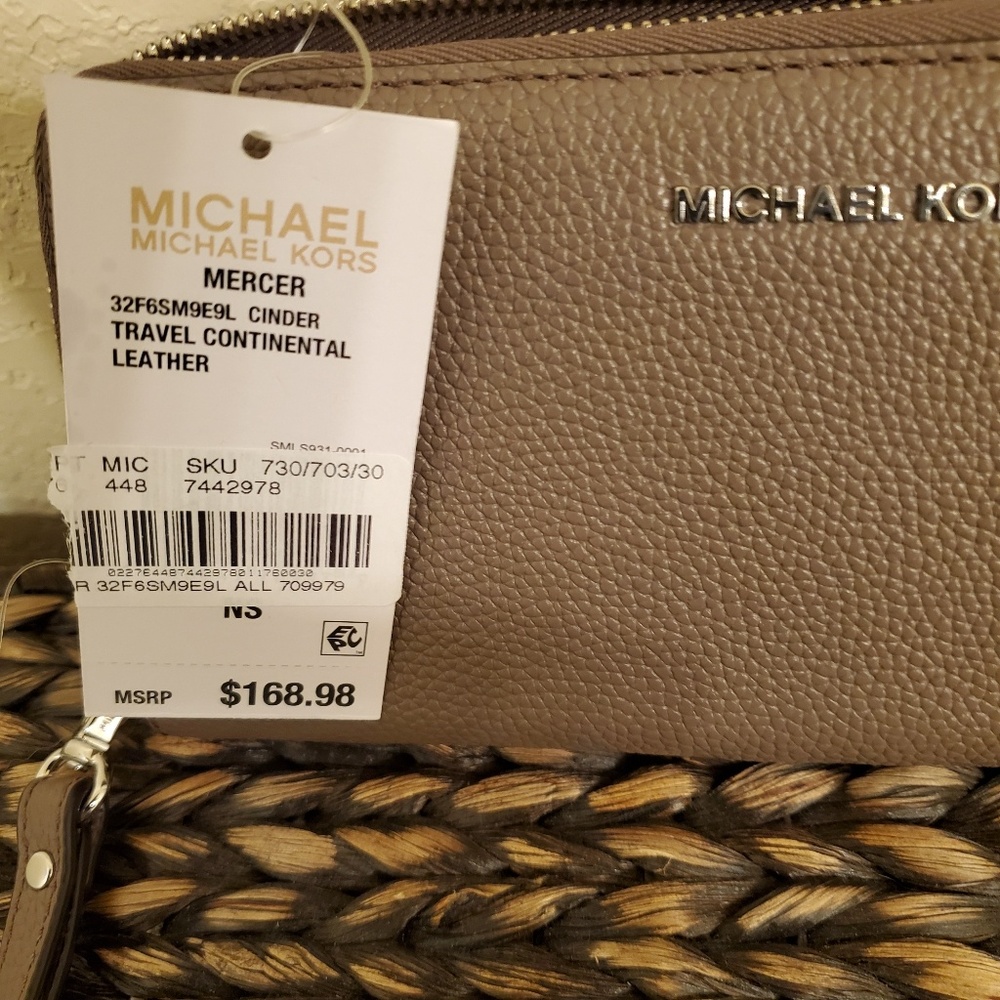 Mk wristlet wallet